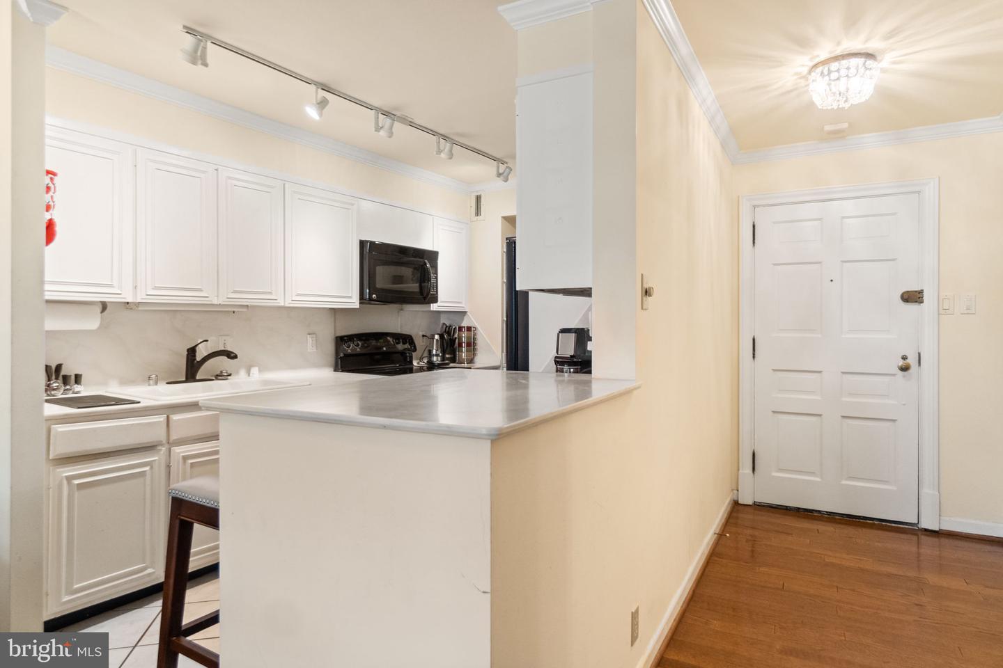 700 NEW HAMPSHIRE AVE NW #512, WASHINGTON, District Of Columbia 20037, 1 Bedroom Bedrooms, ,1 BathroomBathrooms,Residential,For sale,700 NEW HAMPSHIRE AVE NW #512,DCDC2213084 MLS # DCDC2213084