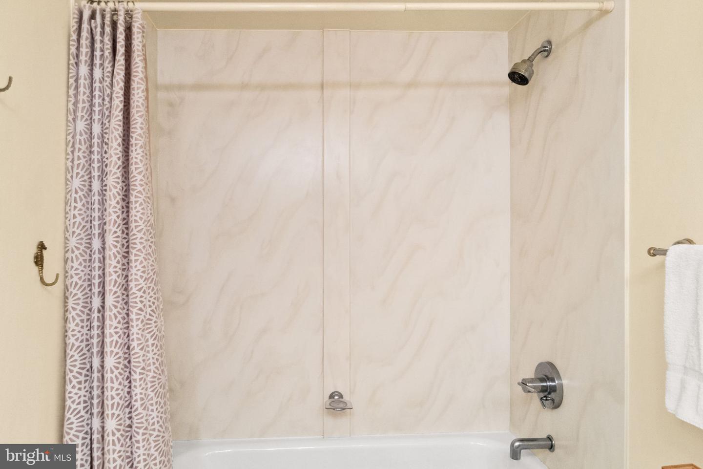 700 NEW HAMPSHIRE AVE NW #512, WASHINGTON, District Of Columbia 20037, 1 Bedroom Bedrooms, ,1 BathroomBathrooms,Residential,For sale,700 NEW HAMPSHIRE AVE NW #512,DCDC2213084 MLS # DCDC2213084
