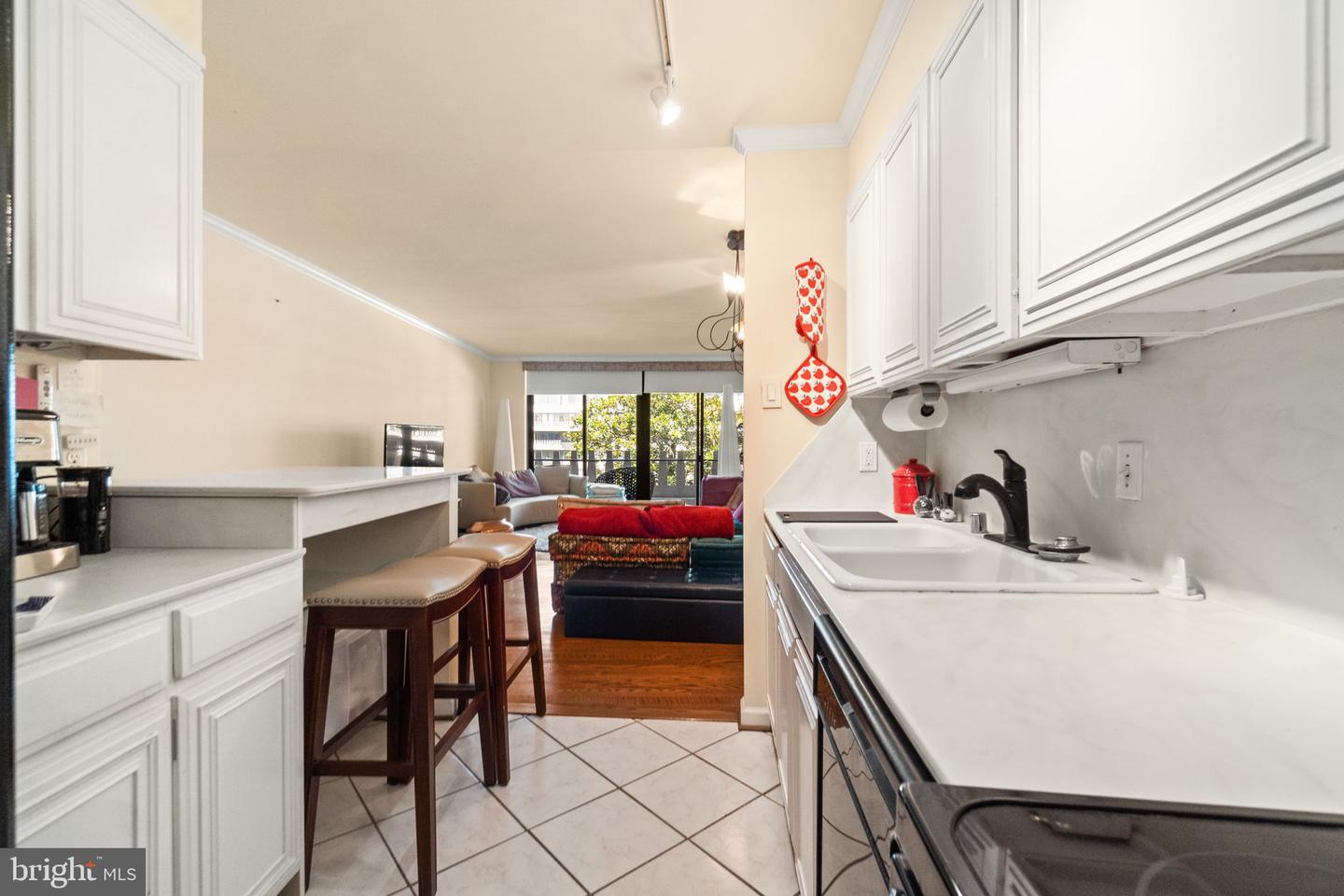 700 NEW HAMPSHIRE AVE NW #512, WASHINGTON, District Of Columbia 20037, 1 Bedroom Bedrooms, ,1 BathroomBathrooms,Residential,For sale,700 NEW HAMPSHIRE AVE NW #512,DCDC2213084 MLS # DCDC2213084