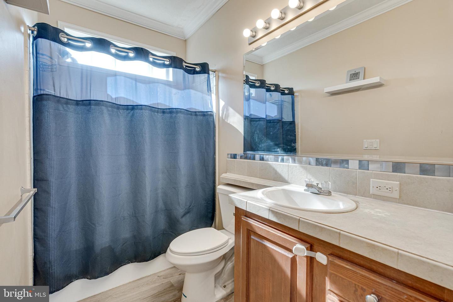 4252 AIRLINE PKWY, CHANTILLY, Virginia 20151, 2 Bedrooms Bedrooms, 9 Rooms Rooms,1 BathroomBathrooms,Residential,For sale,4252 AIRLINE PKWY,VAFX2258726 MLS # VAFX2258726