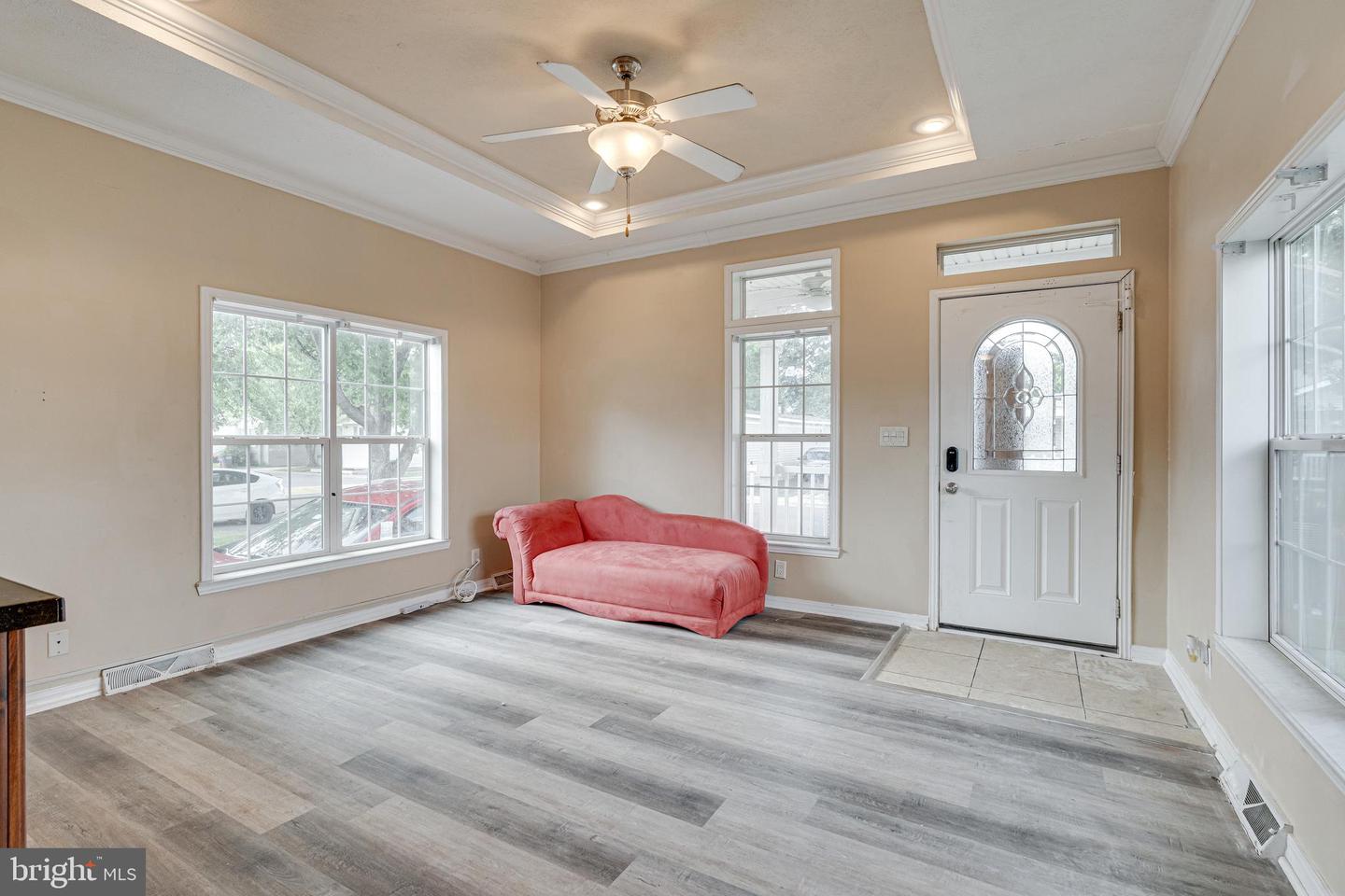 4252 AIRLINE PKWY, CHANTILLY, Virginia 20151, 2 Bedrooms Bedrooms, 9 Rooms Rooms,1 BathroomBathrooms,Residential,For sale,4252 AIRLINE PKWY,VAFX2258726 MLS # VAFX2258726