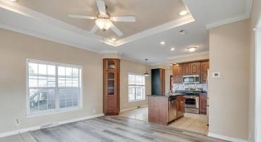 4252 AIRLINE PKWY, CHANTILLY, Virginia 20151, 2 Bedrooms Bedrooms, 9 Rooms Rooms,1 BathroomBathrooms,Residential,For sale,4252 AIRLINE PKWY,VAFX2258726 MLS # VAFX2258726