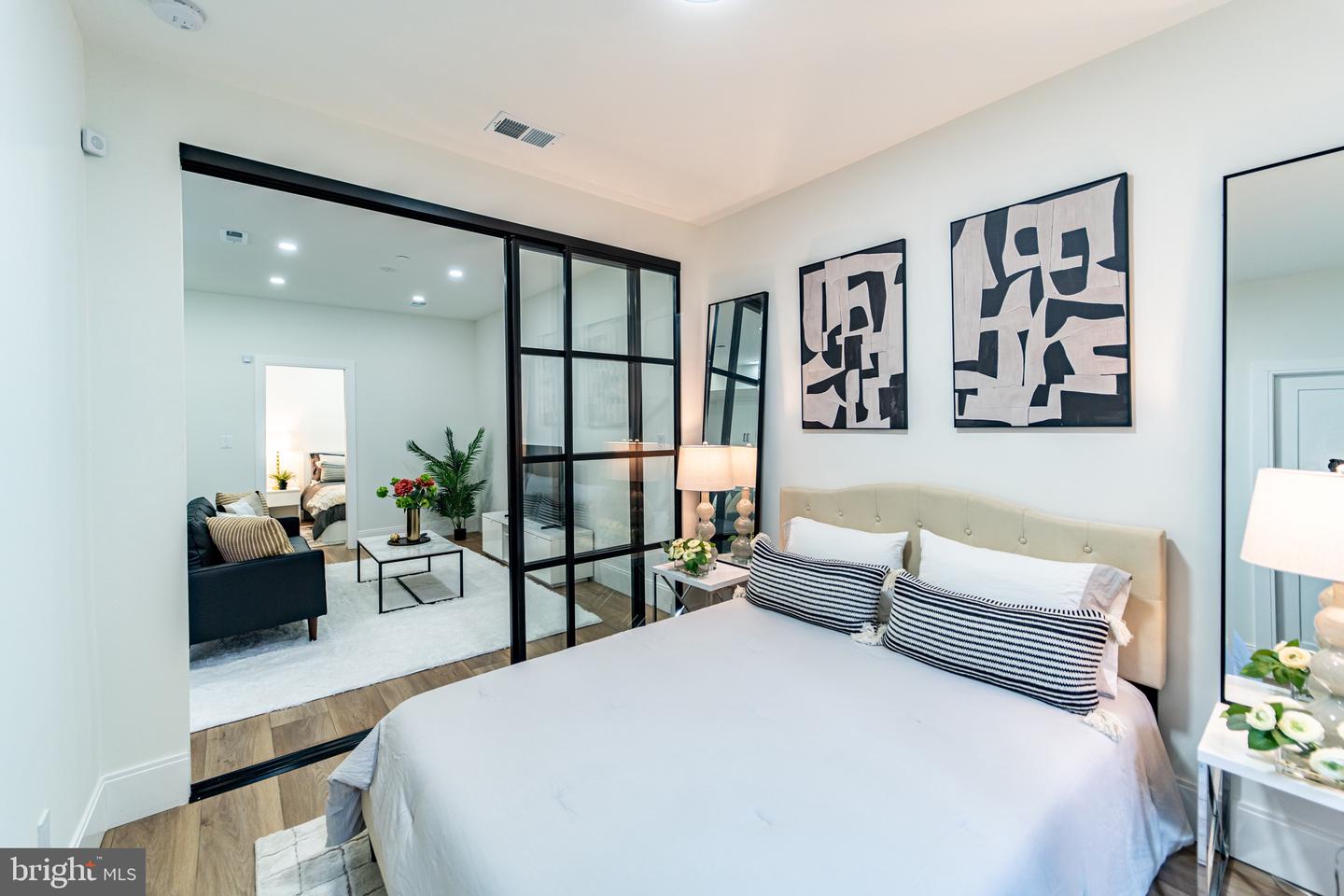 1714 EUCLID ST NW #2, WASHINGTON, District Of Columbia 20009, 2 Bedrooms Bedrooms, ,1 BathroomBathrooms,Residential,For sale,1714 EUCLID ST NW #2,DCDC2213266 MLS # DCDC2213266