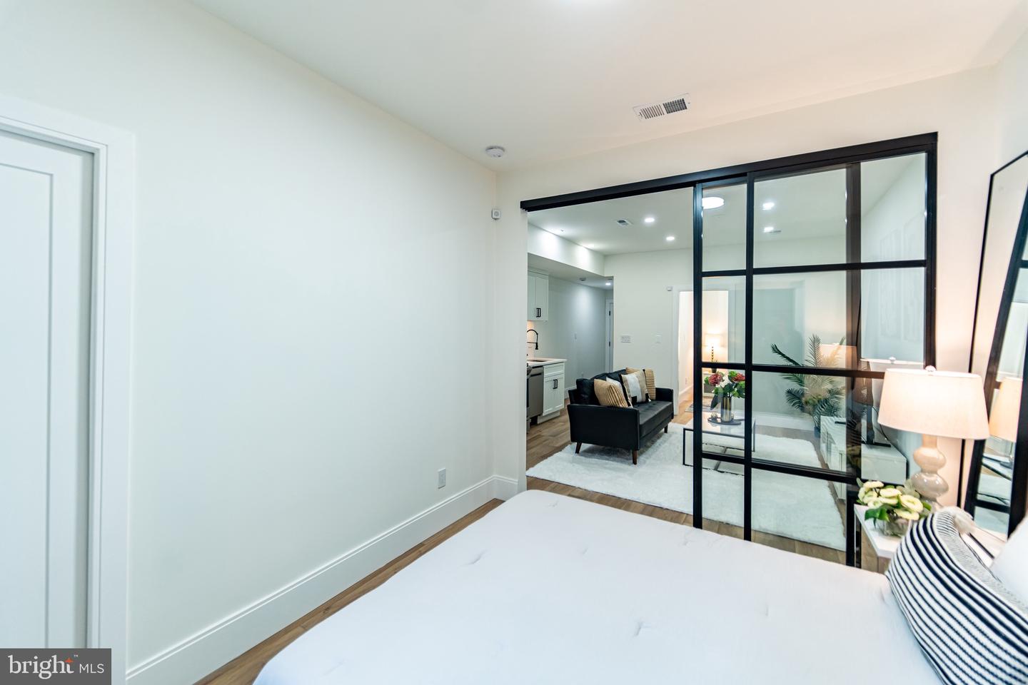 1714 EUCLID ST NW #2, WASHINGTON, District Of Columbia 20009, 2 Bedrooms Bedrooms, ,1 BathroomBathrooms,Residential,For sale,1714 EUCLID ST NW #2,DCDC2213266 MLS # DCDC2213266
