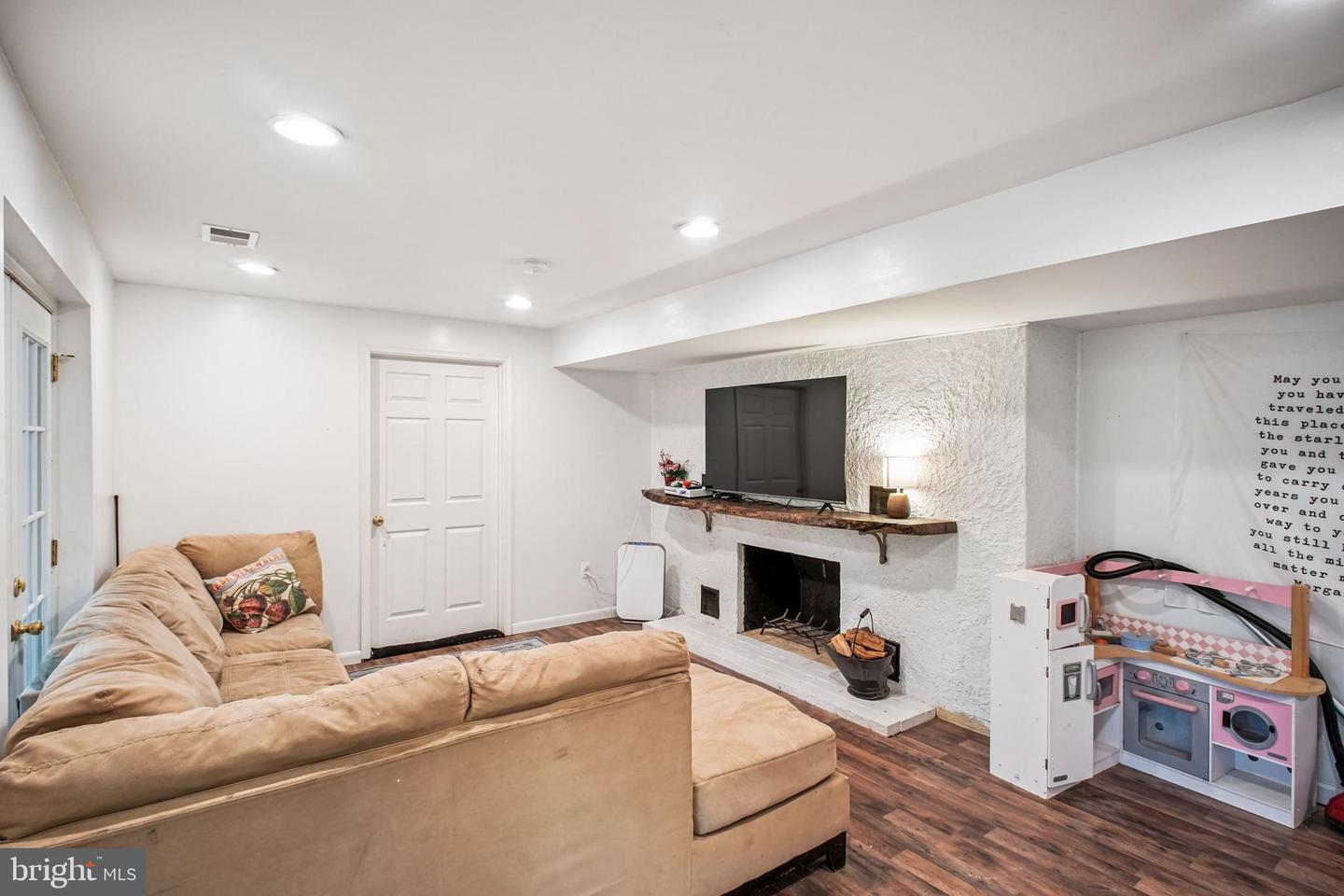 255 DOGWOOD BLOSSOM LN, FRONT ROYAL, Virginia 22630, 4 Bedrooms Bedrooms, 15 Rooms Rooms,2 BathroomsBathrooms,Residential,For sale,255 DOGWOOD BLOSSOM LN,VAWR2011874 MLS # VAWR2011874