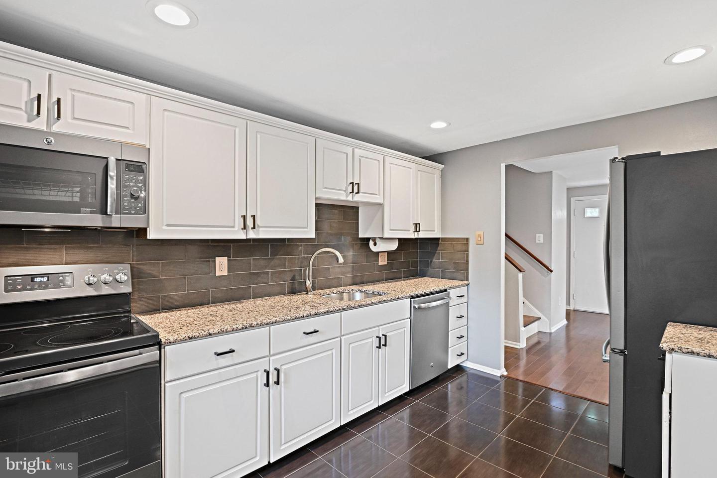 12706 SAYLERS CREEK LN, HERNDON, Virginia 20170, 4 Bedrooms Bedrooms, 8 Rooms Rooms,2 BathroomsBathrooms,Residential,For sale,12706 SAYLERS CREEK LN,VAFX2259064 MLS # VAFX2259064