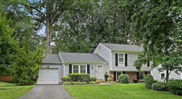 12706 SAYLERS CREEK LN, HERNDON, Virginia 20170, 4 Bedrooms Bedrooms, 8 Rooms Rooms,2 BathroomsBathrooms,Residential,For sale,12706 SAYLERS CREEK LN,VAFX2259064 MLS # VAFX2259064
