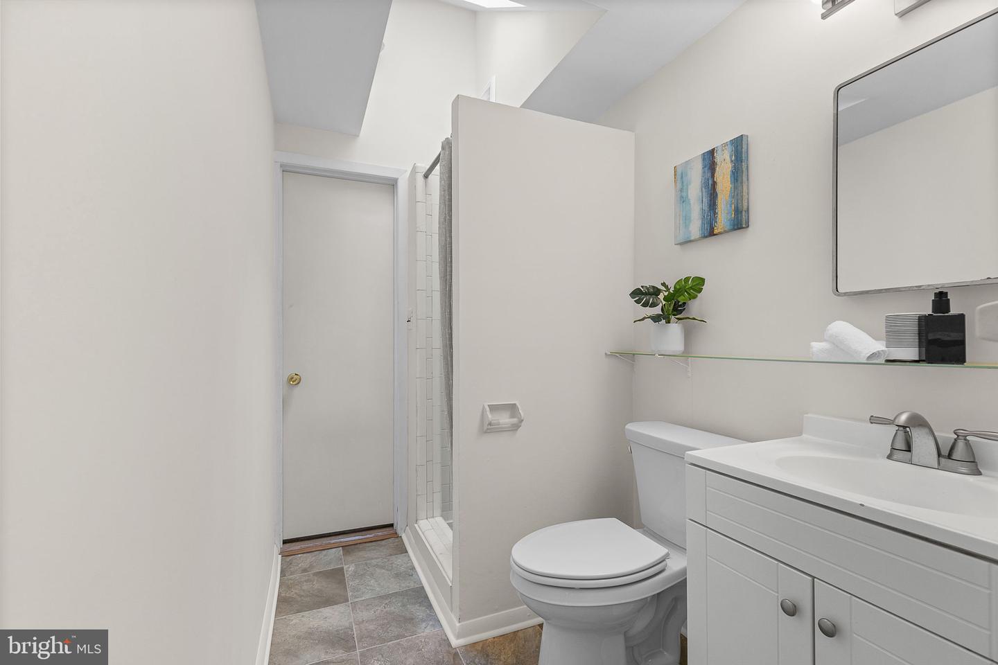 3012 CASTLE RD, FALLS CHURCH, Virginia 22044, 6 Bedrooms Bedrooms, 10 Rooms Rooms,4 BathroomsBathrooms,Residential,For sale,3012 CASTLE RD,VAFX2259306 MLS # VAFX2259306