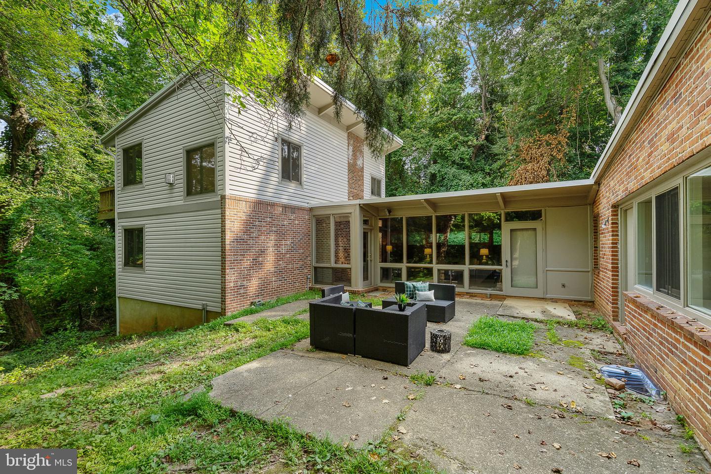 3012 CASTLE RD, FALLS CHURCH, Virginia 22044, 6 Bedrooms Bedrooms, 10 Rooms Rooms,4 BathroomsBathrooms,Residential,For sale,3012 CASTLE RD,VAFX2259306 MLS # VAFX2259306