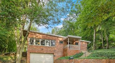 3012 CASTLE RD, FALLS CHURCH, Virginia 22044, 6 Bedrooms Bedrooms, 10 Rooms Rooms,4 BathroomsBathrooms,Residential,For sale,3012 CASTLE RD,VAFX2259306 MLS # VAFX2259306