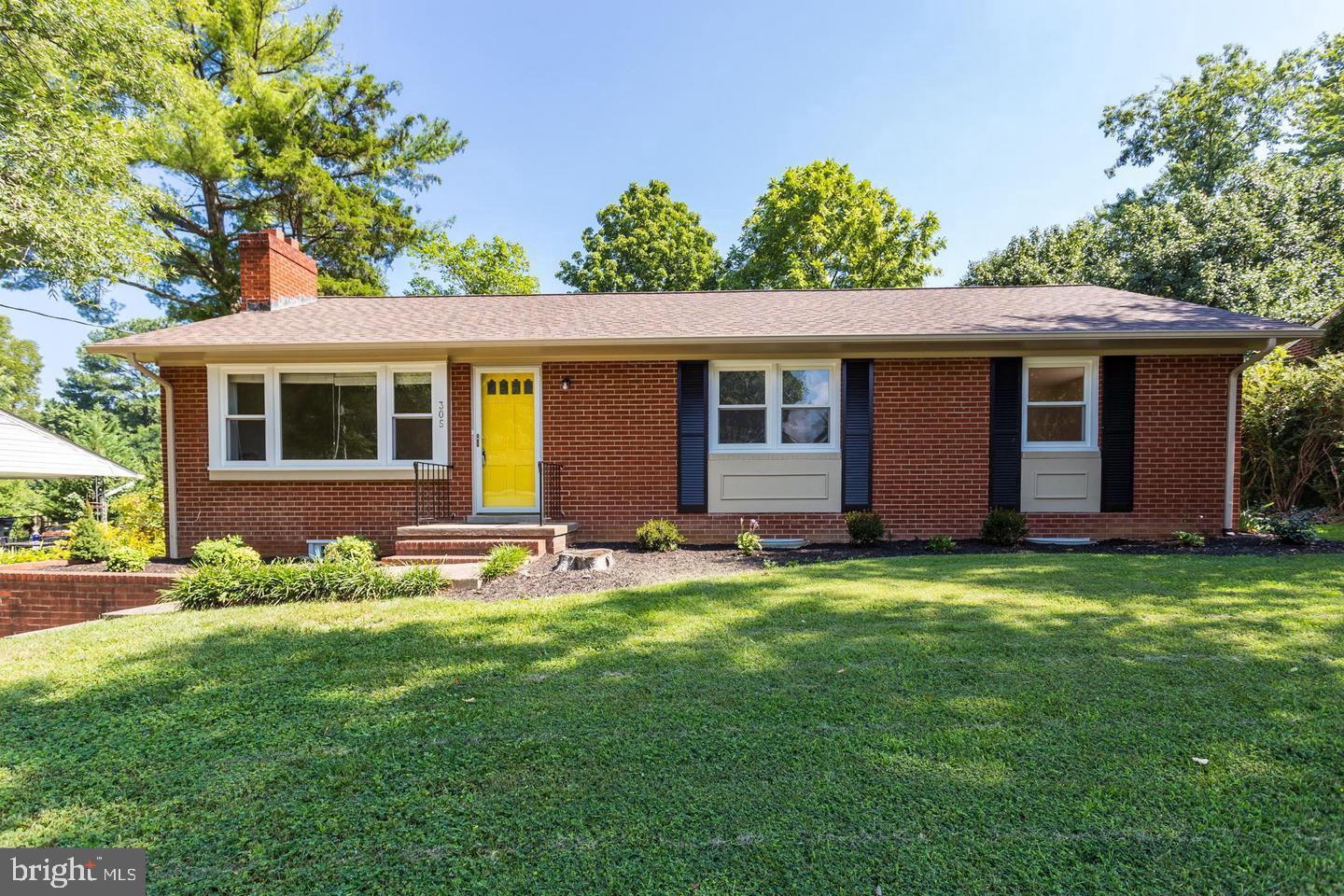 305 STONEWALL DR, FREDERICKSBURG, Virginia 22401, 3 Bedrooms Bedrooms, ,1 BathroomBathrooms,Residential,For sale,305 STONEWALL DR,VAFB2008720 MLS # VAFB2008720