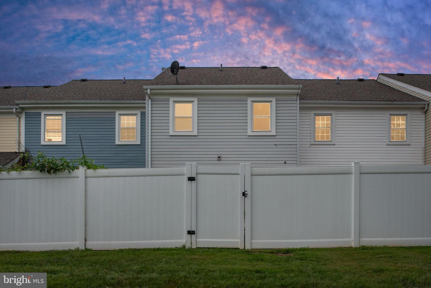 113 POWHATAN CT #105, STAFFORD, Virginia 22556, 2 Bedrooms Bedrooms, 7 Rooms Rooms,1 BathroomBathrooms,Residential,For sale,113 POWHATAN CT #105,VAST2041600 MLS # VAST2041600