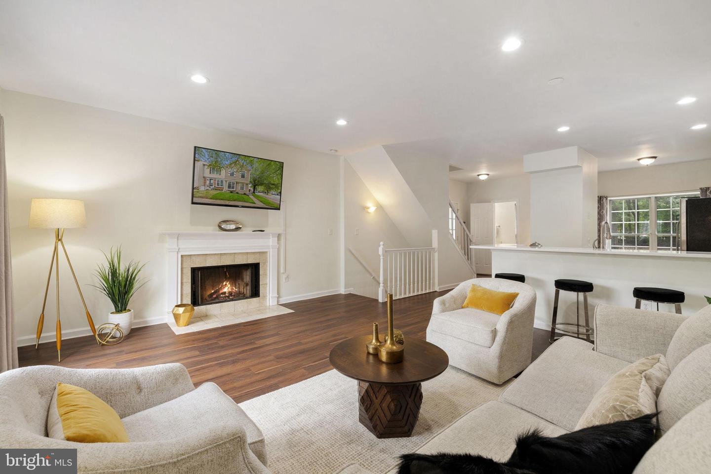 12124 WEDGEWAY PL, FAIRFAX, Virginia 22033, 2 Bedrooms Bedrooms, 4 Rooms Rooms,3 BathroomsBathrooms,Residential,For sale,12124 WEDGEWAY PL,VAFX2259762 MLS # VAFX2259762