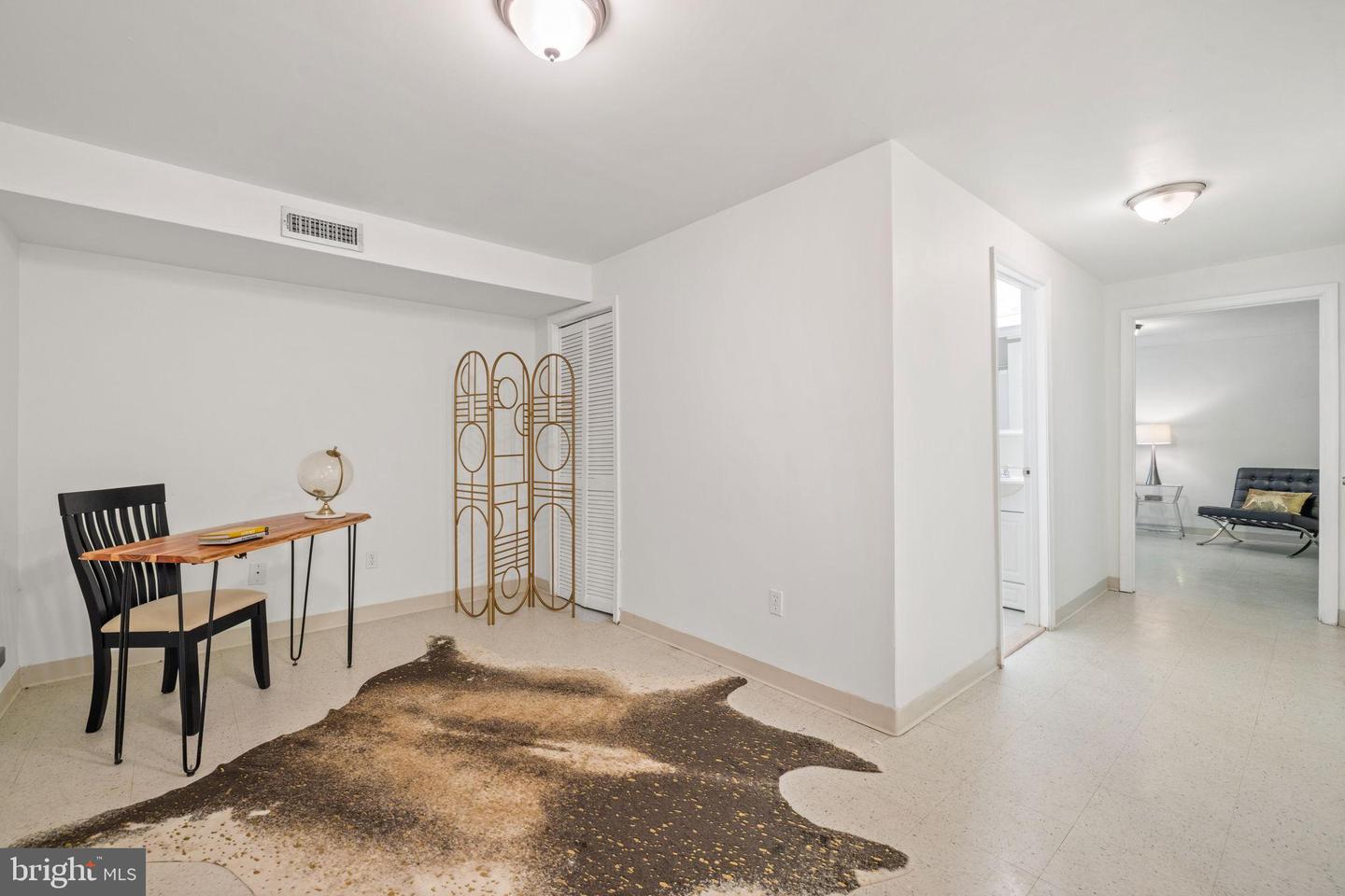 12124 WEDGEWAY PL, FAIRFAX, Virginia 22033, 2 Bedrooms Bedrooms, 4 Rooms Rooms,3 BathroomsBathrooms,Residential,For sale,12124 WEDGEWAY PL,VAFX2259762 MLS # VAFX2259762