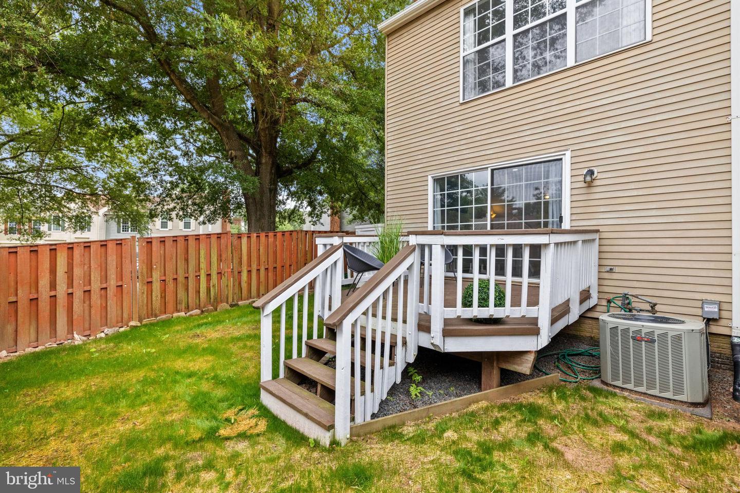 12124 WEDGEWAY PL, FAIRFAX, Virginia 22033, 2 Bedrooms Bedrooms, 4 Rooms Rooms,3 BathroomsBathrooms,Residential,For sale,12124 WEDGEWAY PL,VAFX2259762 MLS # VAFX2259762