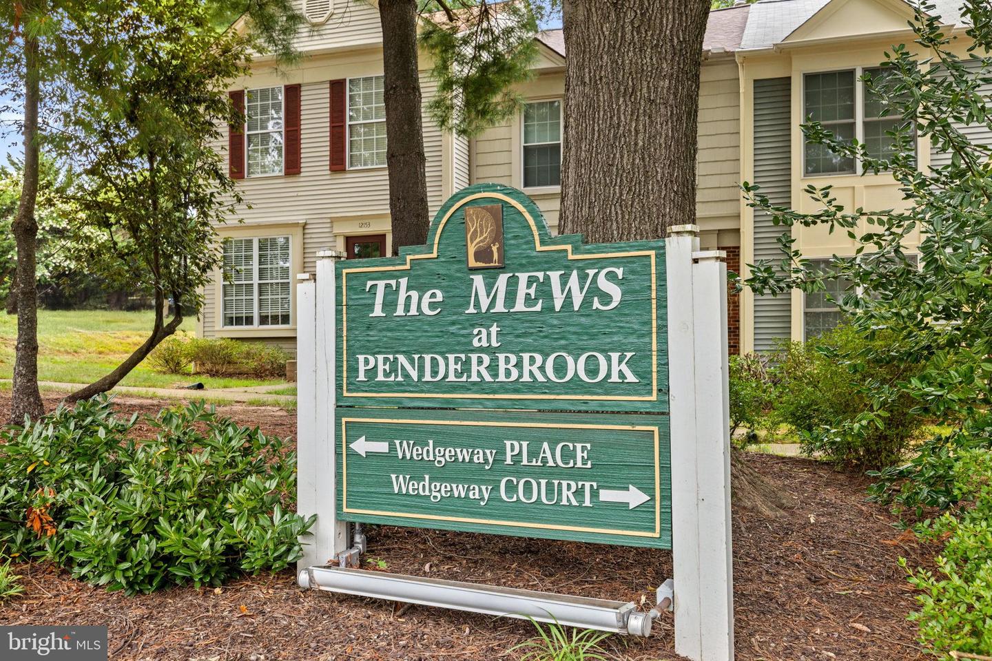 12124 WEDGEWAY PL, FAIRFAX, Virginia 22033, 2 Bedrooms Bedrooms, 4 Rooms Rooms,3 BathroomsBathrooms,Residential,For sale,12124 WEDGEWAY PL,VAFX2259762 MLS # VAFX2259762