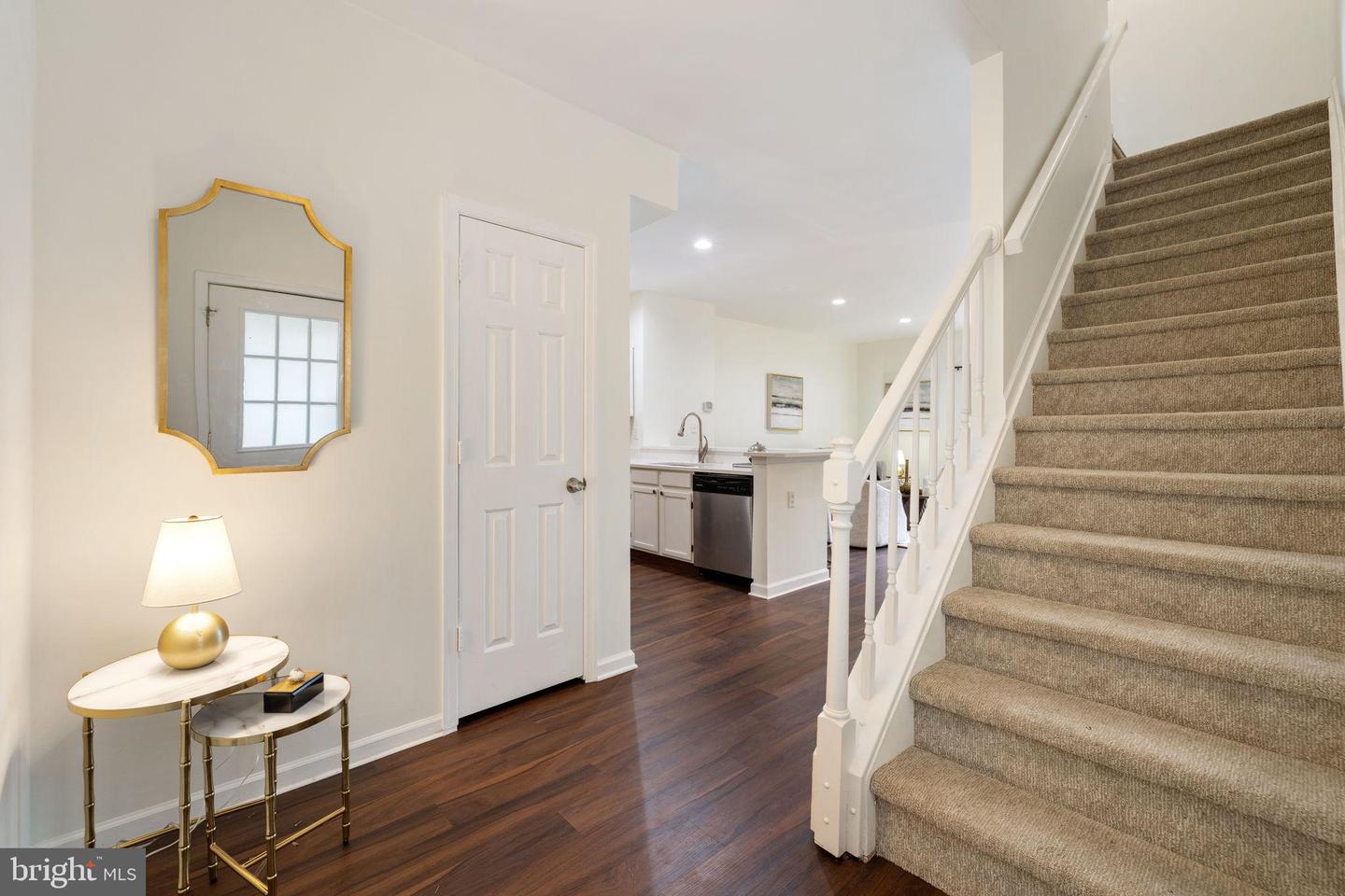 12124 WEDGEWAY PL, FAIRFAX, Virginia 22033, 2 Bedrooms Bedrooms, 4 Rooms Rooms,3 BathroomsBathrooms,Residential,For sale,12124 WEDGEWAY PL,VAFX2259762 MLS # VAFX2259762