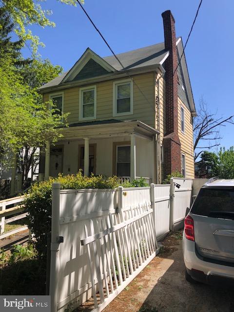 6015 8TH ST NW, WASHINGTON, District Of Columbia 20011, 3 Bedrooms Bedrooms, ,1 BathroomBathrooms,Residential,For sale,6015 8TH ST NW,DCDC2214114 MLS # DCDC2214114
