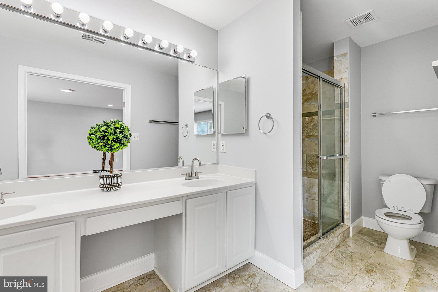 2964 KILDARE LN, FAIRFAX, Virginia 22031, 3 Bedrooms Bedrooms, ,2 BathroomsBathrooms,Residential,For sale,2964 KILDARE LN,VAFX2260000 MLS # VAFX2260000