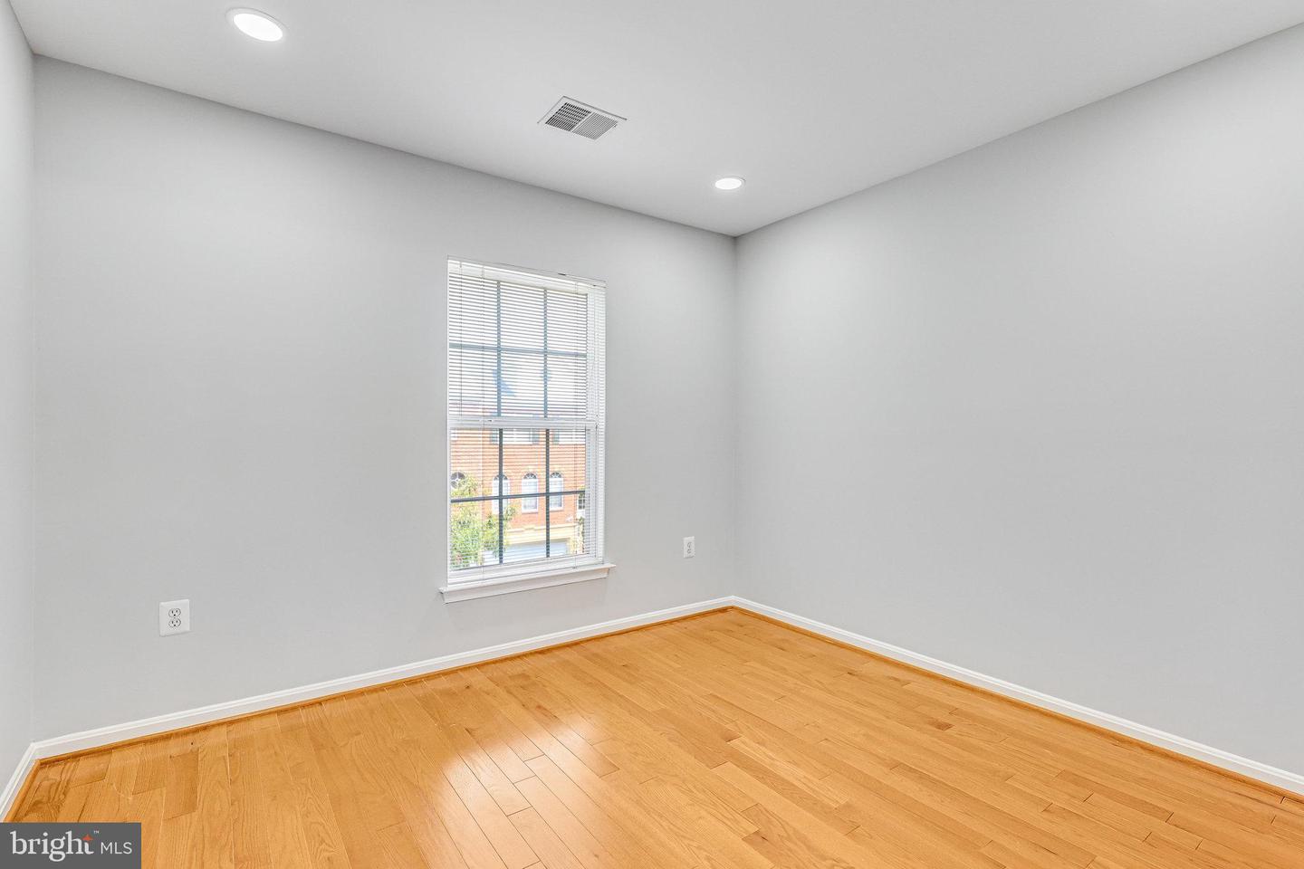 2964 KILDARE LN, FAIRFAX, Virginia 22031, 3 Bedrooms Bedrooms, ,2 BathroomsBathrooms,Residential,For sale,2964 KILDARE LN,VAFX2260000 MLS # VAFX2260000