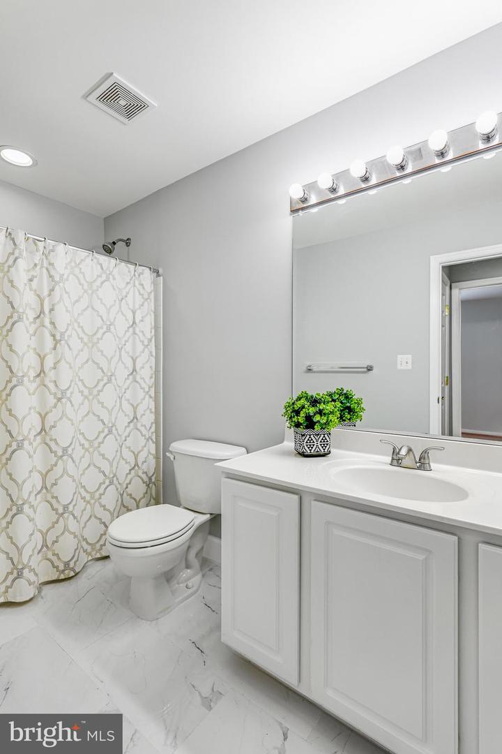 2964 KILDARE LN, FAIRFAX, Virginia 22031, 3 Bedrooms Bedrooms, ,2 BathroomsBathrooms,Residential,For sale,2964 KILDARE LN,VAFX2260000 MLS # VAFX2260000