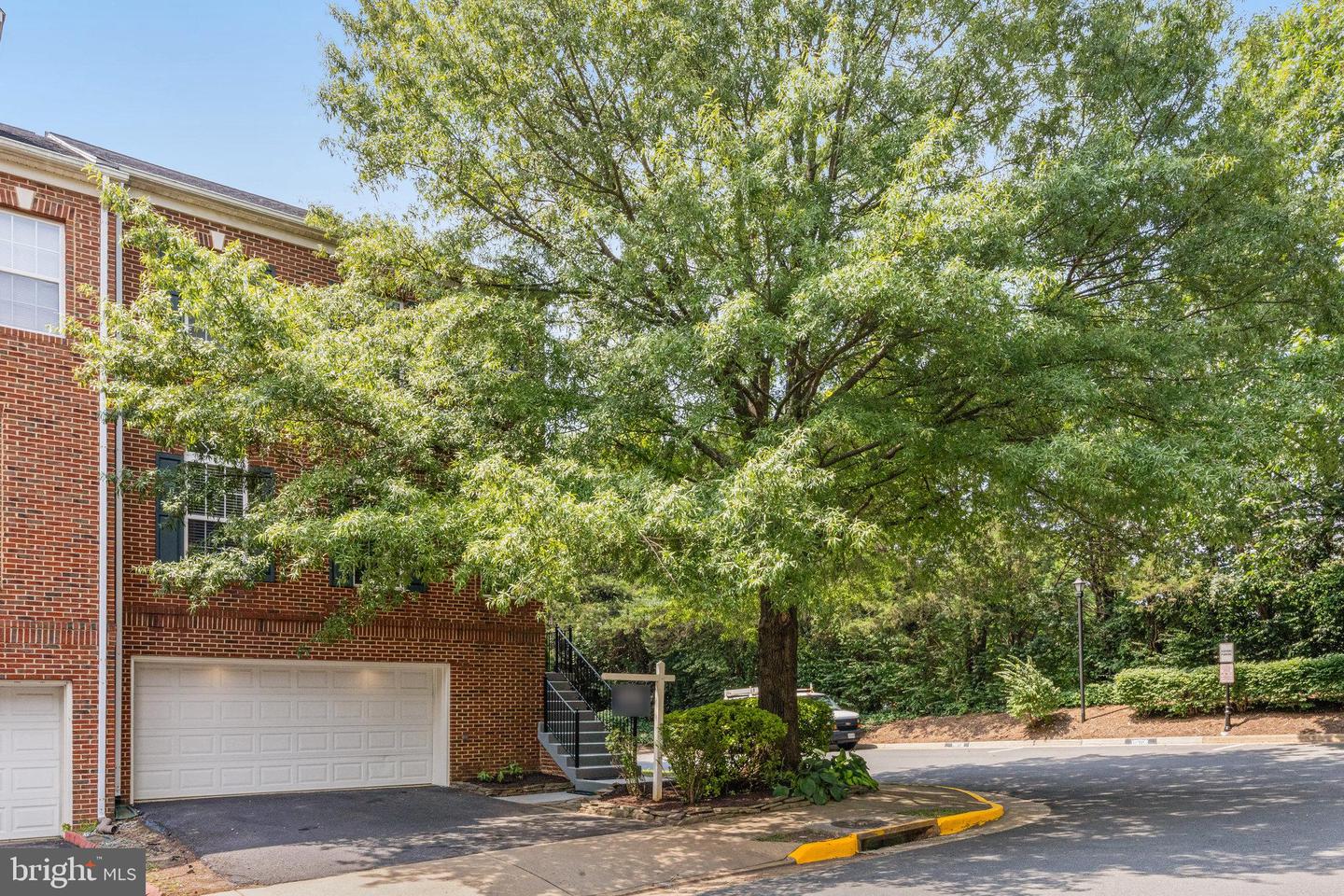 2964 KILDARE LN, FAIRFAX, Virginia 22031, 3 Bedrooms Bedrooms, ,2 BathroomsBathrooms,Residential,For sale,2964 KILDARE LN,VAFX2260000 MLS # VAFX2260000