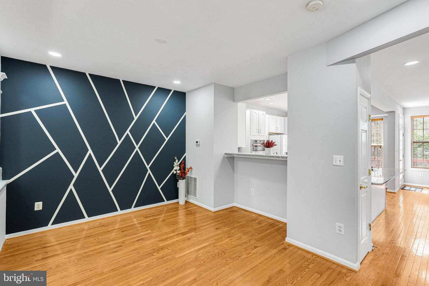 2964 KILDARE LN, FAIRFAX, Virginia 22031, 3 Bedrooms Bedrooms, ,2 BathroomsBathrooms,Residential,For sale,2964 KILDARE LN,VAFX2260000 MLS # VAFX2260000