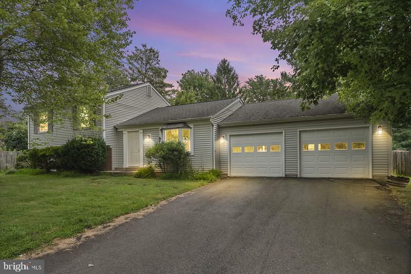 2653 FANIEUL HALL CT, OAK HILL, Virginia 20171, 3 Bedrooms Bedrooms, ,2 BathroomsBathrooms,Residential,For sale,2653 FANIEUL HALL CT,VAFX2260018 MLS # VAFX2260018