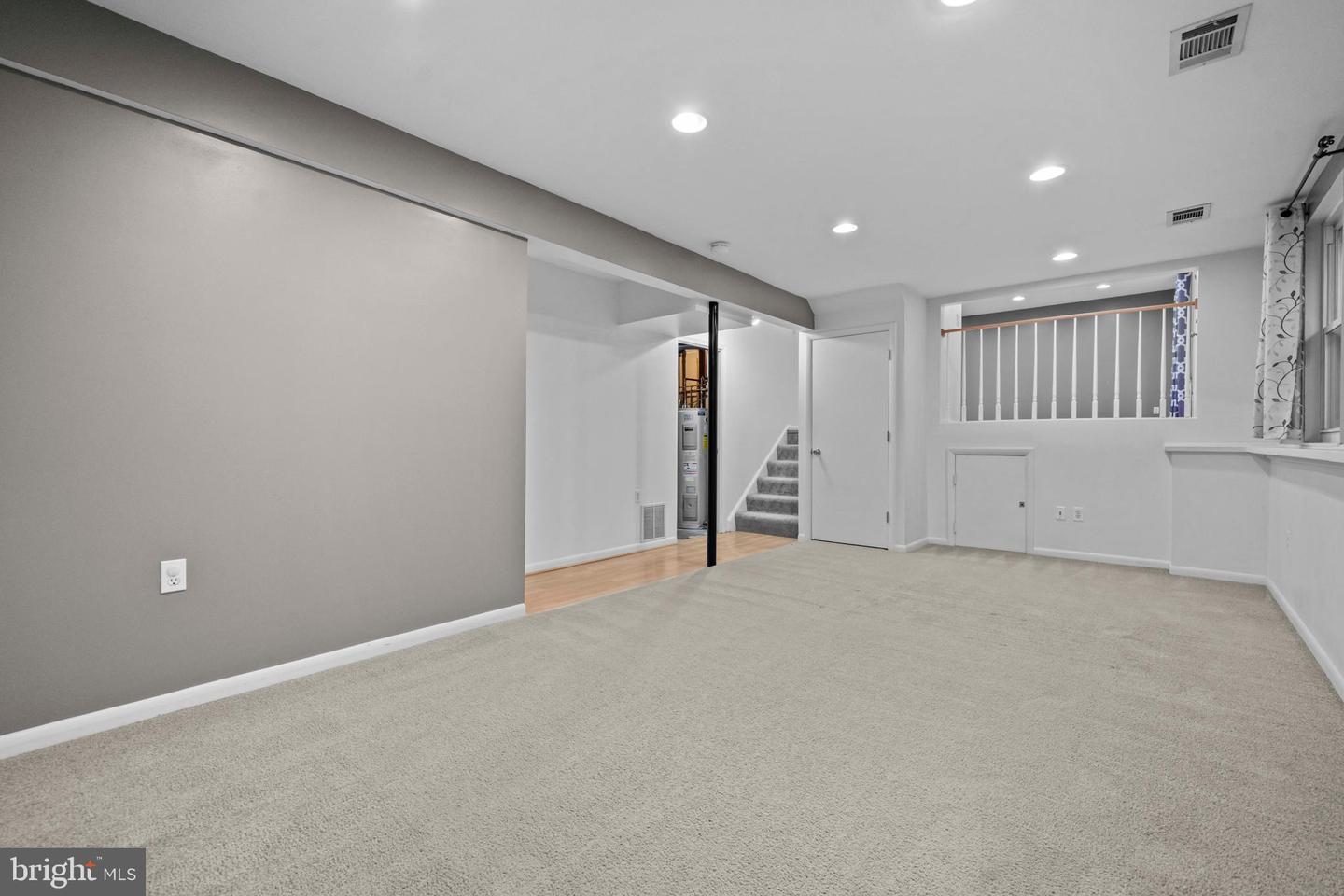 2653 FANIEUL HALL CT, OAK HILL, Virginia 20171, 3 Bedrooms Bedrooms, ,2 BathroomsBathrooms,Residential,For sale,2653 FANIEUL HALL CT,VAFX2260018 MLS # VAFX2260018