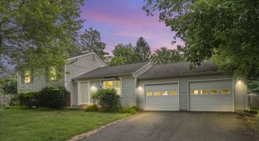 2653 FANIEUL HALL CT, OAK HILL, Virginia 20171, 3 Bedrooms Bedrooms, ,2 BathroomsBathrooms,Residential,For sale,2653 FANIEUL HALL CT,VAFX2260018 MLS # VAFX2260018
