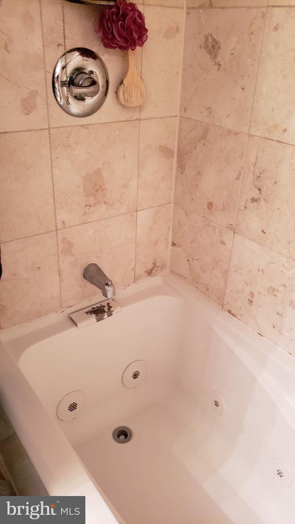 2911 CHARING CROSS RD #07/6, FALLS CHURCH, Virginia 22042, 1 Bedroom Bedrooms, ,1 BathroomBathrooms,Residential,For sale,2911 CHARING CROSS RD #07/6,VAFX2260022 MLS # VAFX2260022