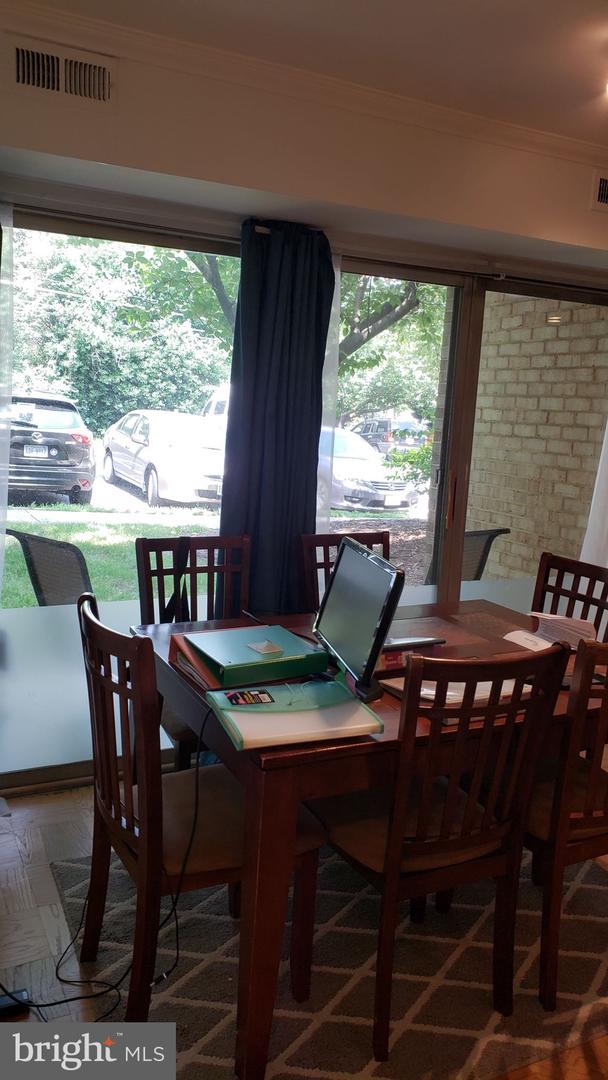 2911 CHARING CROSS RD #07/6, FALLS CHURCH, Virginia 22042, 1 Bedroom Bedrooms, ,1 BathroomBathrooms,Residential,For sale,2911 CHARING CROSS RD #07/6,VAFX2260022 MLS # VAFX2260022