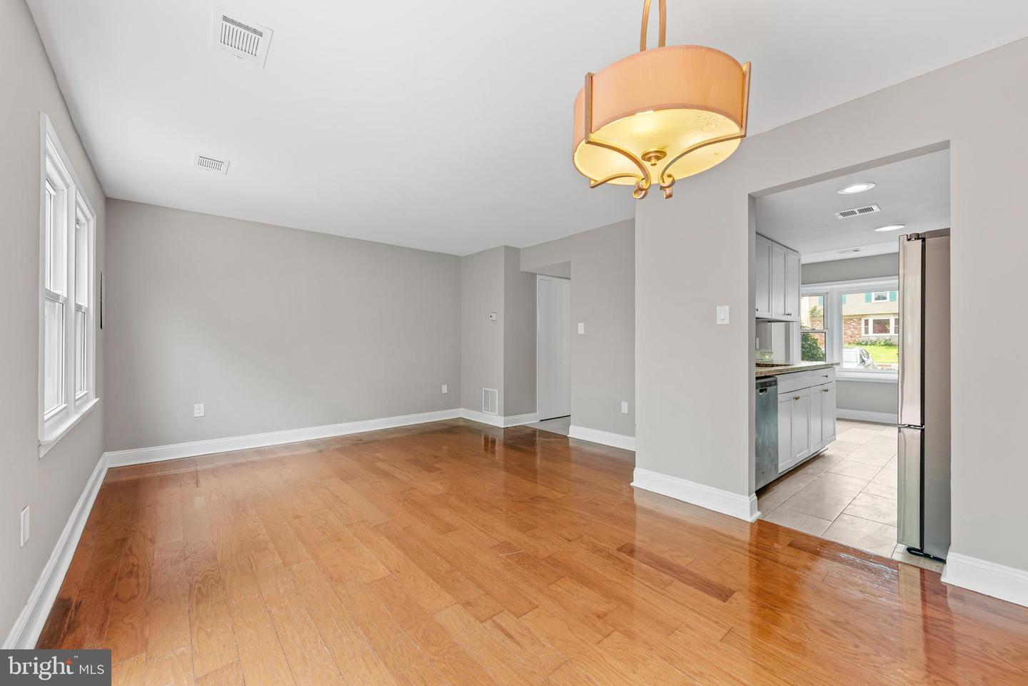 9015 MILES PL, MANASSAS, Virginia 20110, 3 Bedrooms Bedrooms, ,2 BathroomsBathrooms,Residential,For sale,9015 MILES PL,VAMN2009170 MLS # VAMN2009170