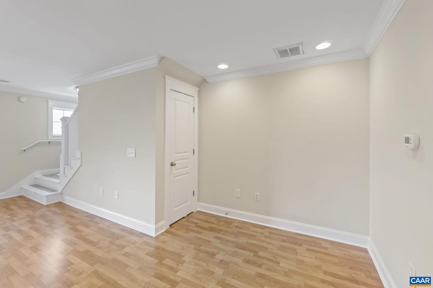 1625 ELMWOOD CT #204, CHARLOTTESVILLE, Virginia 22903, 3 Bedrooms Bedrooms, ,3 BathroomsBathrooms,Residential,For sale,1625 ELMWOOD CT #204,667618 MLS # 667618