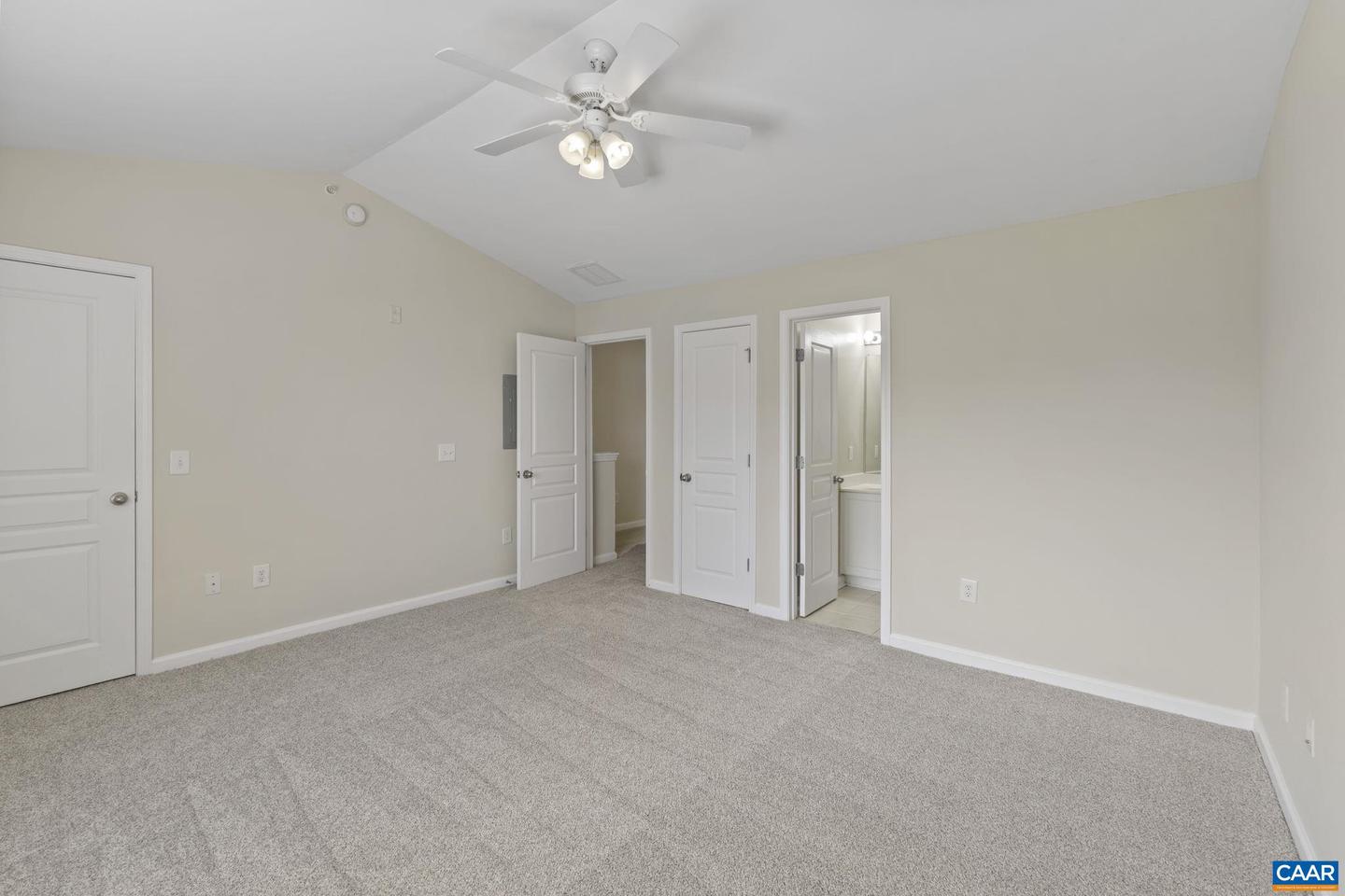 1625 ELMWOOD CT #204, CHARLOTTESVILLE, Virginia 22903, 3 Bedrooms Bedrooms, ,3 BathroomsBathrooms,Residential,For sale,1625 ELMWOOD CT #204,667618 MLS # 667618