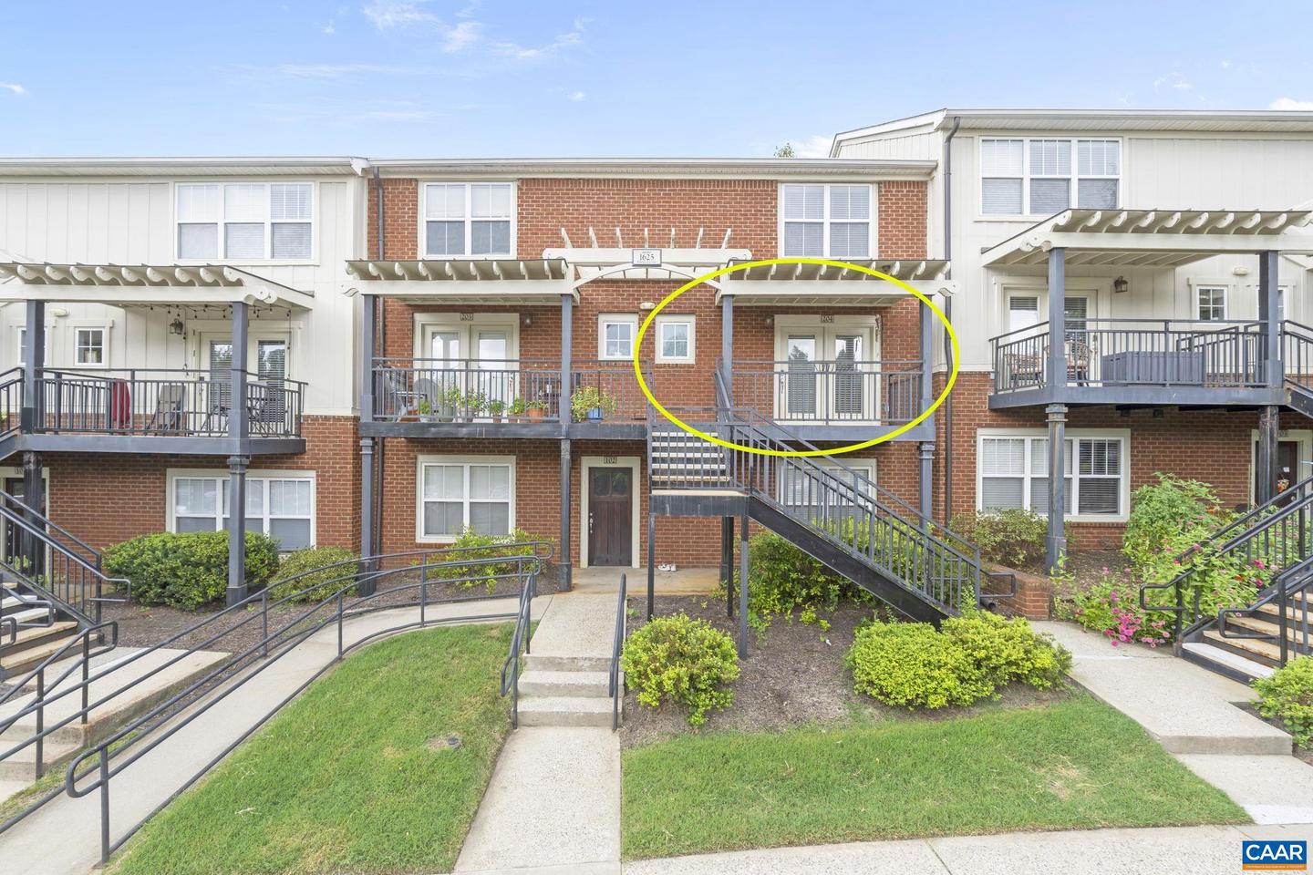 1625 ELMWOOD CT #204, CHARLOTTESVILLE, Virginia 22903, 3 Bedrooms Bedrooms, ,3 BathroomsBathrooms,Residential,For sale,1625 ELMWOOD CT #204,667618 MLS # 667618