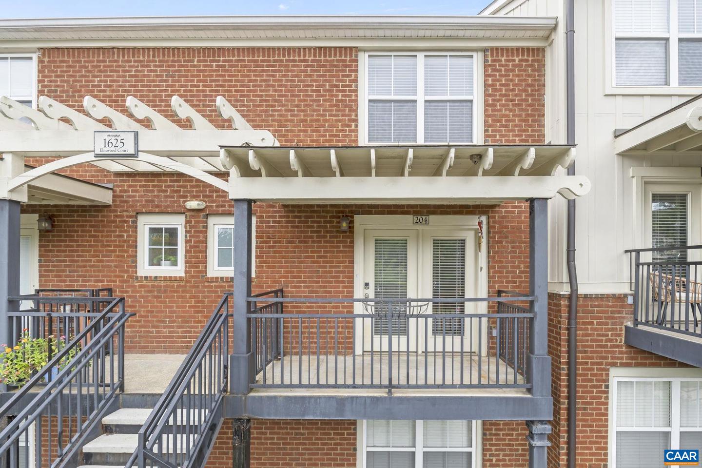 1625 ELMWOOD CT #204, CHARLOTTESVILLE, Virginia 22903, 3 Bedrooms Bedrooms, ,3 BathroomsBathrooms,Residential,For sale,1625 ELMWOOD CT #204,667618 MLS # 667618