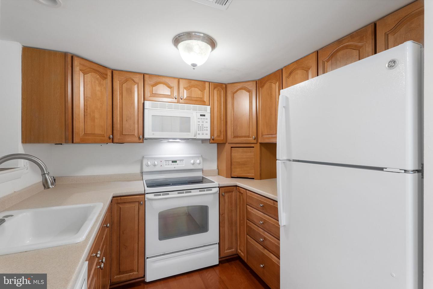 1951 SAGEWOOD LN #315, RESTON, Virginia 20191, 2 Bedrooms Bedrooms, ,2 BathroomsBathrooms,Residential,For sale,1951 SAGEWOOD LN #315,VAFX2260284 MLS # VAFX2260284
