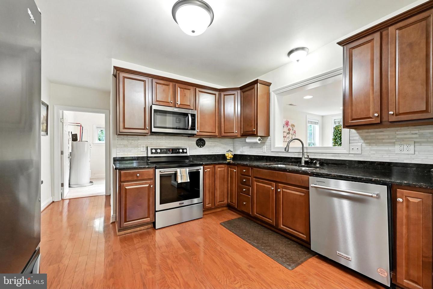 11066 GREENWOOD RD, GLEN ALLEN, Virginia 23059, 4 Bedrooms Bedrooms, 8 Rooms Rooms,3 BathroomsBathrooms,Residential,For sale,11066 GREENWOOD RD,VAHN2001022 MLS # VAHN2001022