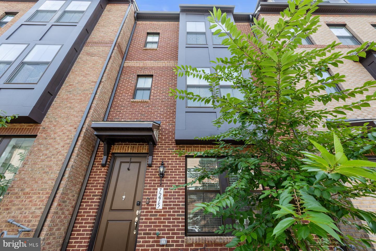 7275 NITTANY LN, ALEXANDRIA, Virginia 22306, 4 Bedrooms Bedrooms, ,3 BathroomsBathrooms,Residential,For sale,7275 NITTANY LN,VAFX2260286 MLS # VAFX2260286