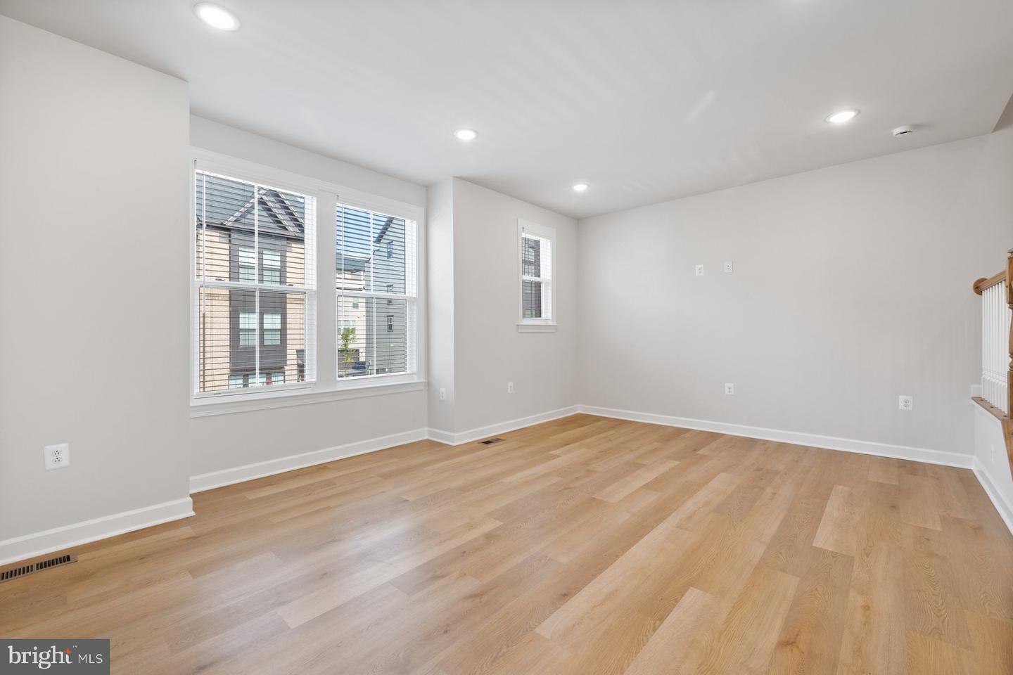 7275 NITTANY LN, ALEXANDRIA, Virginia 22306, 4 Bedrooms Bedrooms, ,3 BathroomsBathrooms,Residential,For sale,7275 NITTANY LN,VAFX2260286 MLS # VAFX2260286