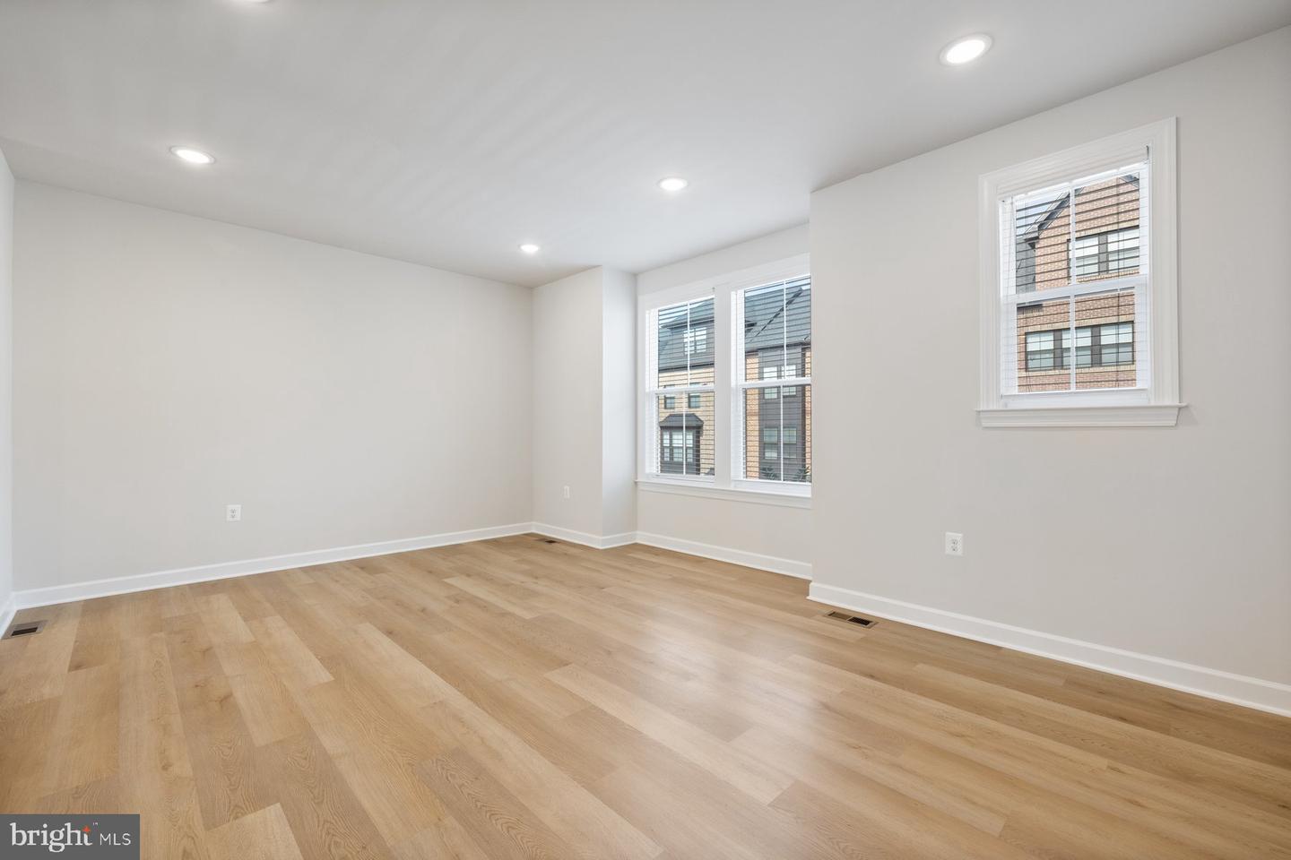 7275 NITTANY LN, ALEXANDRIA, Virginia 22306, 4 Bedrooms Bedrooms, ,3 BathroomsBathrooms,Residential,For sale,7275 NITTANY LN,VAFX2260286 MLS # VAFX2260286