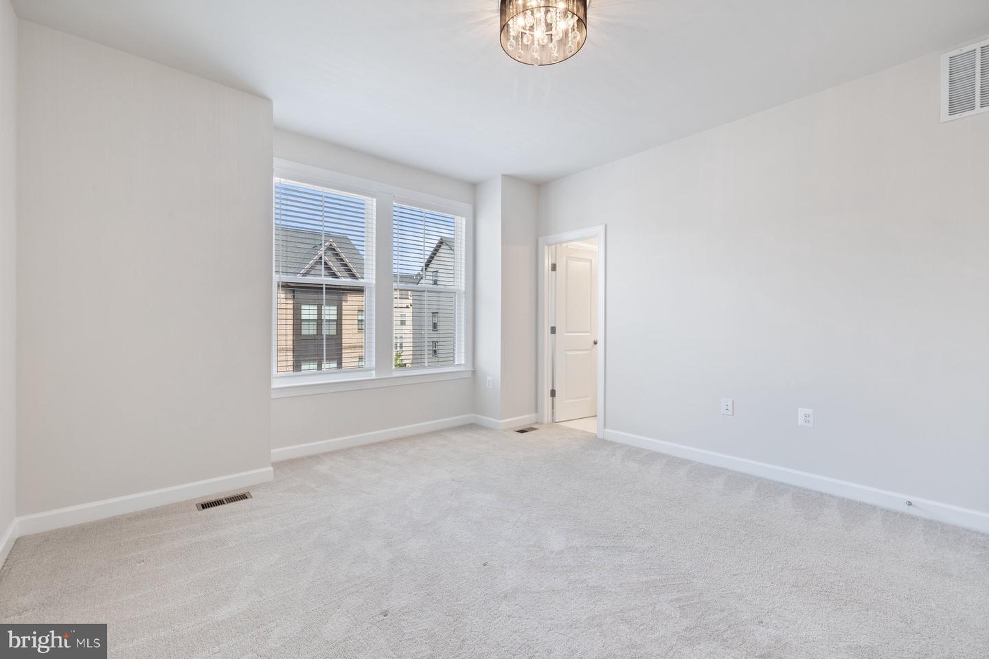 7275 NITTANY LN, ALEXANDRIA, Virginia 22306, 4 Bedrooms Bedrooms, ,3 BathroomsBathrooms,Residential,For sale,7275 NITTANY LN,VAFX2260286 MLS # VAFX2260286