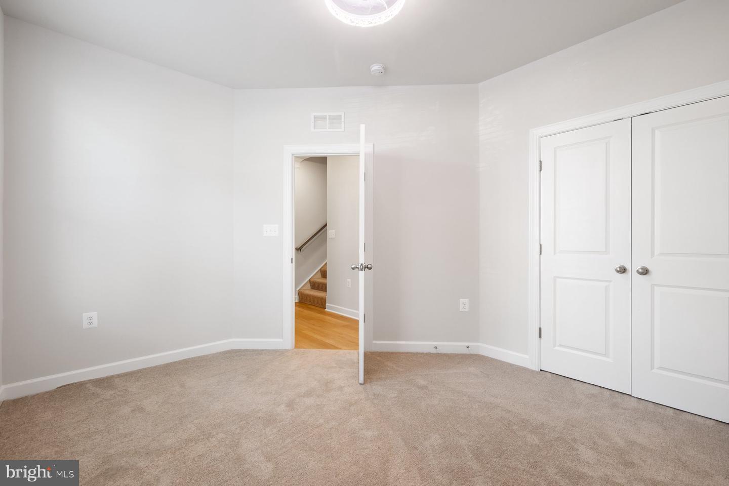 7275 NITTANY LN, ALEXANDRIA, Virginia 22306, 4 Bedrooms Bedrooms, ,3 BathroomsBathrooms,Residential,For sale,7275 NITTANY LN,VAFX2260286 MLS # VAFX2260286