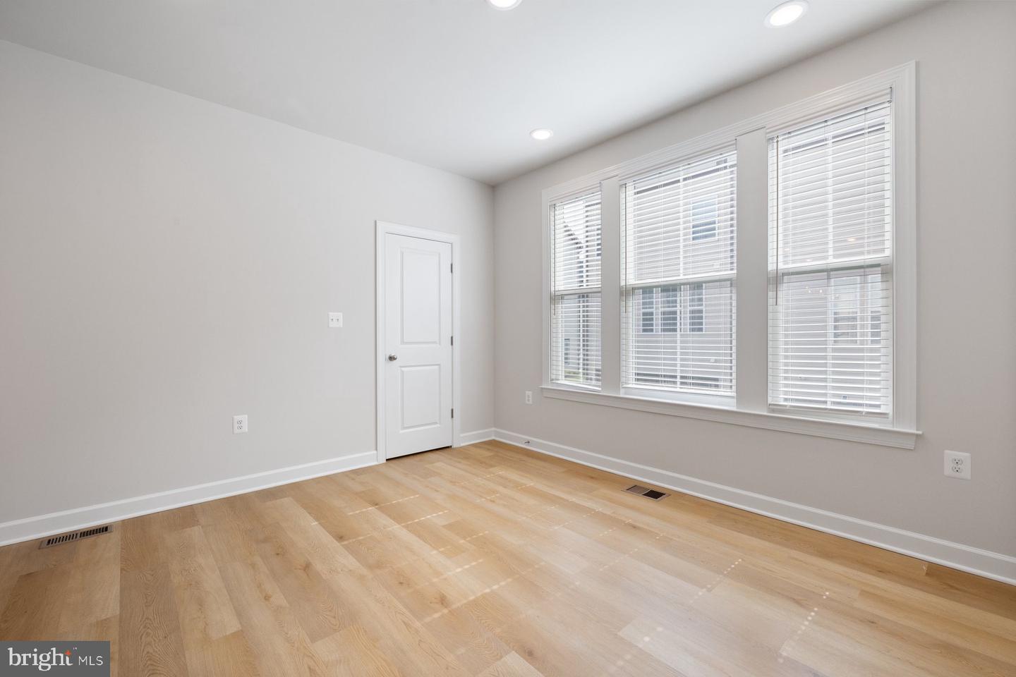 7275 NITTANY LN, ALEXANDRIA, Virginia 22306, 4 Bedrooms Bedrooms, ,3 BathroomsBathrooms,Residential,For sale,7275 NITTANY LN,VAFX2260286 MLS # VAFX2260286