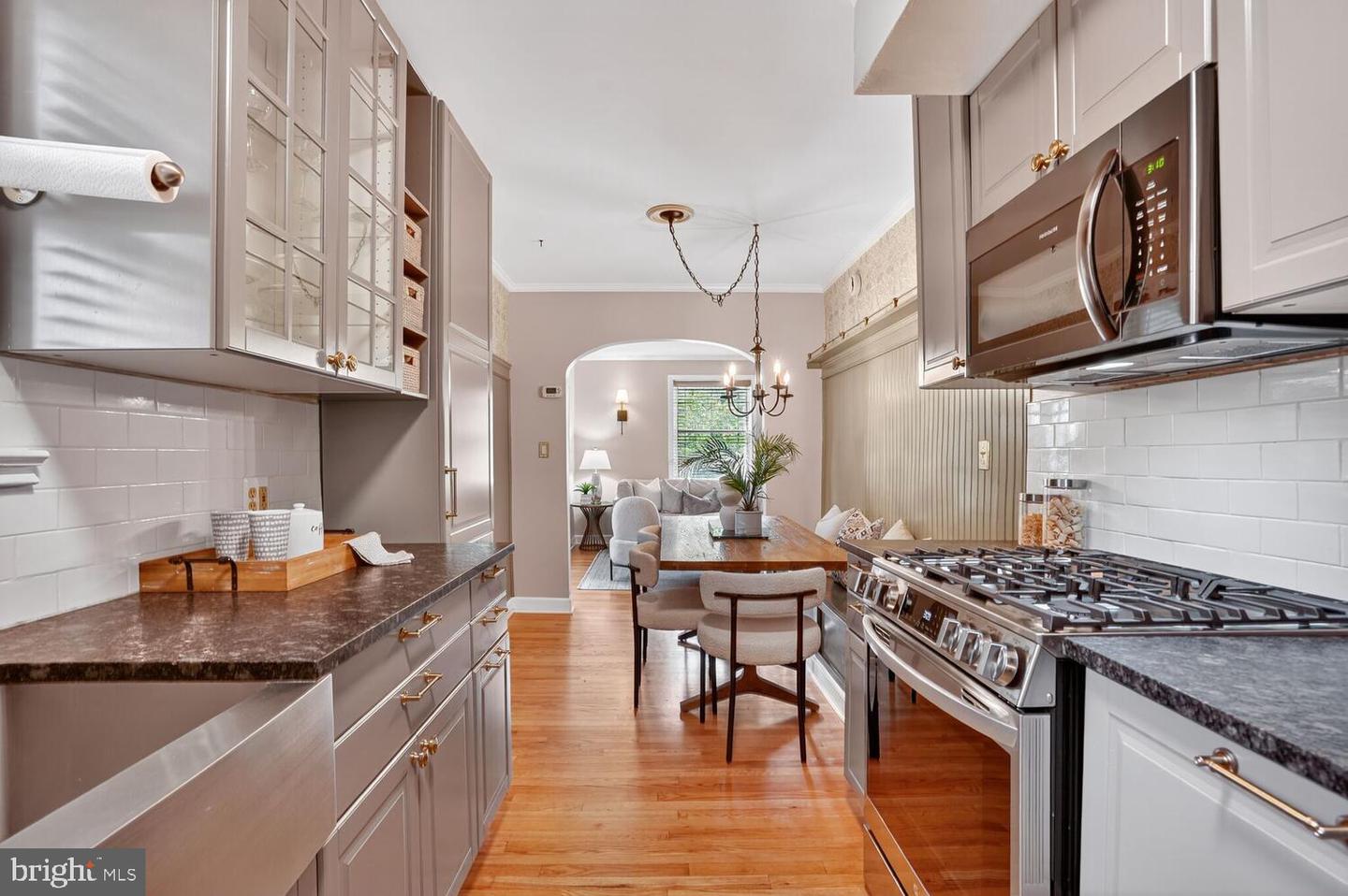 6423 14TH ST, ALEXANDRIA, Virginia 22307, 3 Bedrooms Bedrooms, ,1 BathroomBathrooms,Residential,For sale,6423 14TH ST,VAFX2260388 MLS # VAFX2260388