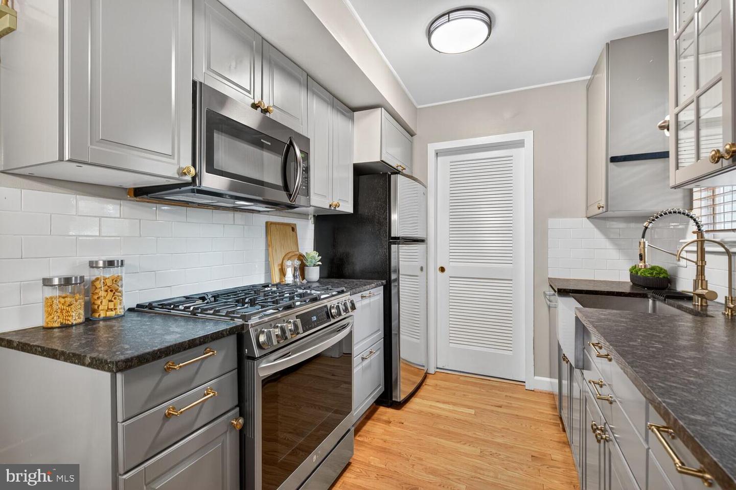 6423 14TH ST, ALEXANDRIA, Virginia 22307, 3 Bedrooms Bedrooms, ,1 BathroomBathrooms,Residential,For sale,6423 14TH ST,VAFX2260388 MLS # VAFX2260388