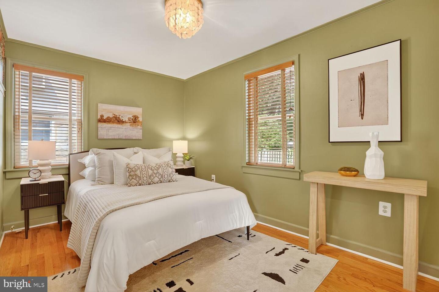 6423 14TH ST, ALEXANDRIA, Virginia 22307, 3 Bedrooms Bedrooms, ,1 BathroomBathrooms,Residential,For sale,6423 14TH ST,VAFX2260388 MLS # VAFX2260388