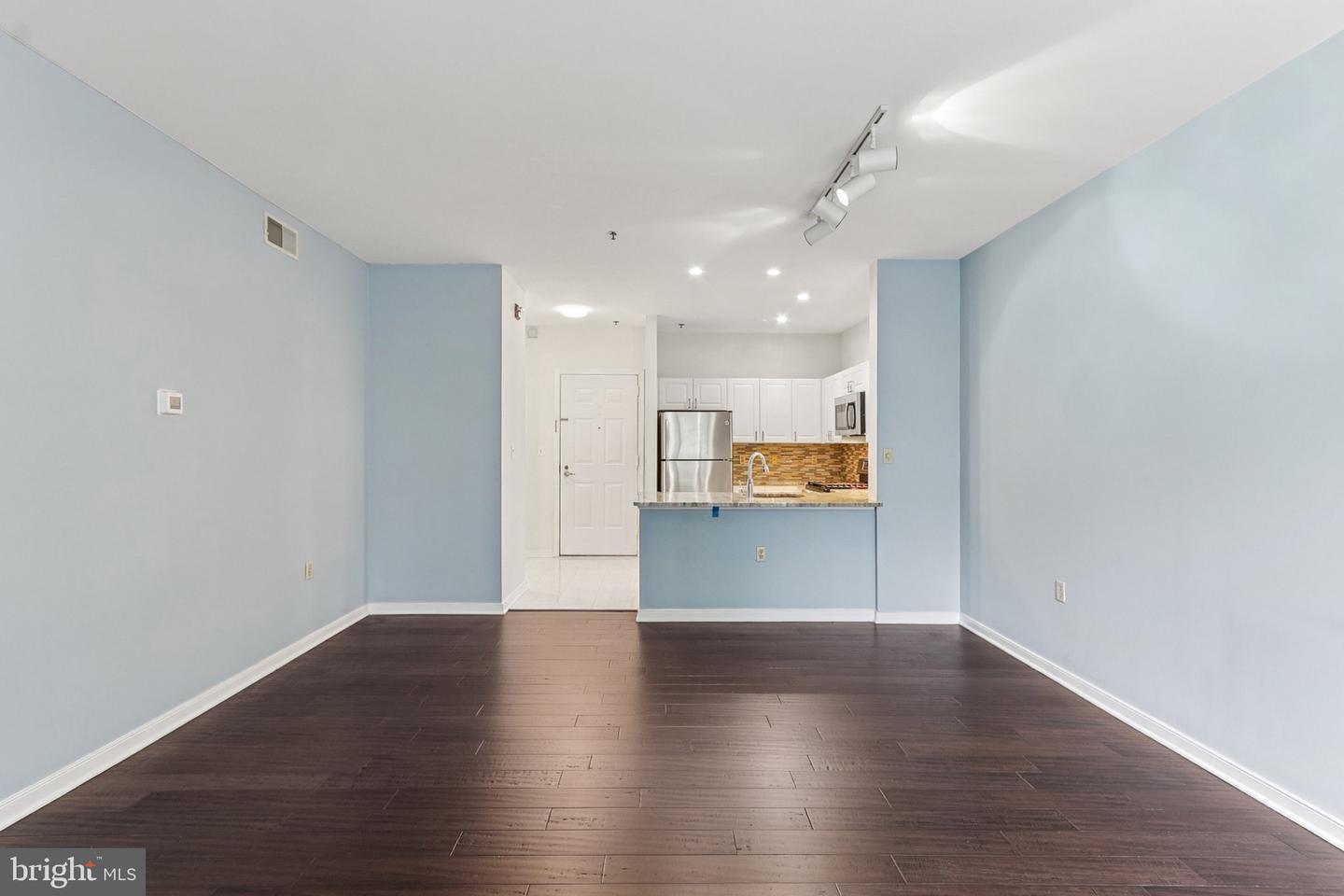 1641 INTERNATIONAL DR #207, MCLEAN, Virginia 22102, 2 Bedrooms Bedrooms, ,1 BathroomBathrooms,Residential,For sale,1641 INTERNATIONAL DR #207,VAFX2260396 MLS # VAFX2260396
