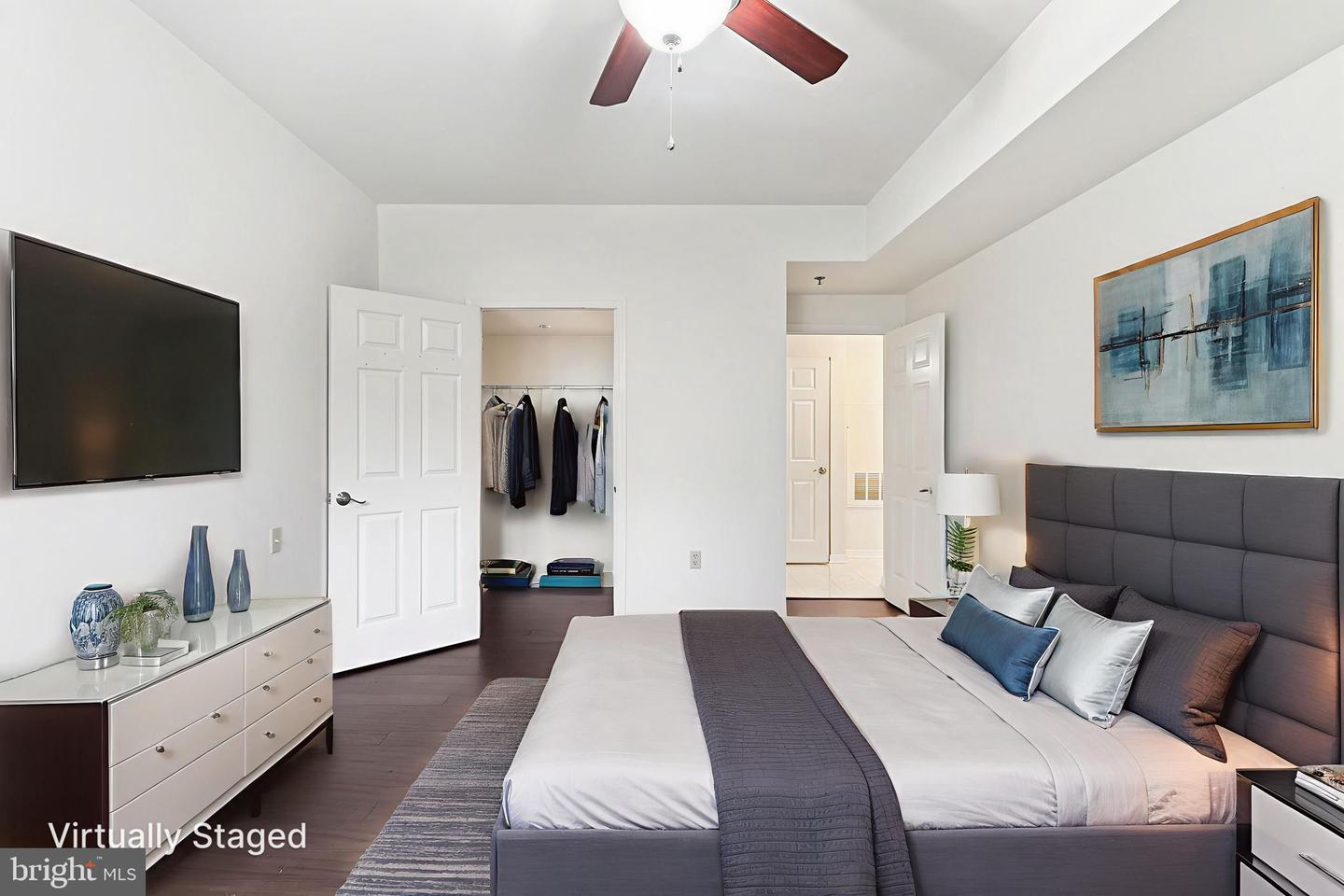 1641 INTERNATIONAL DR #207, MCLEAN, Virginia 22102, 2 Bedrooms Bedrooms, ,1 BathroomBathrooms,Residential,For sale,1641 INTERNATIONAL DR #207,VAFX2260396 MLS # VAFX2260396